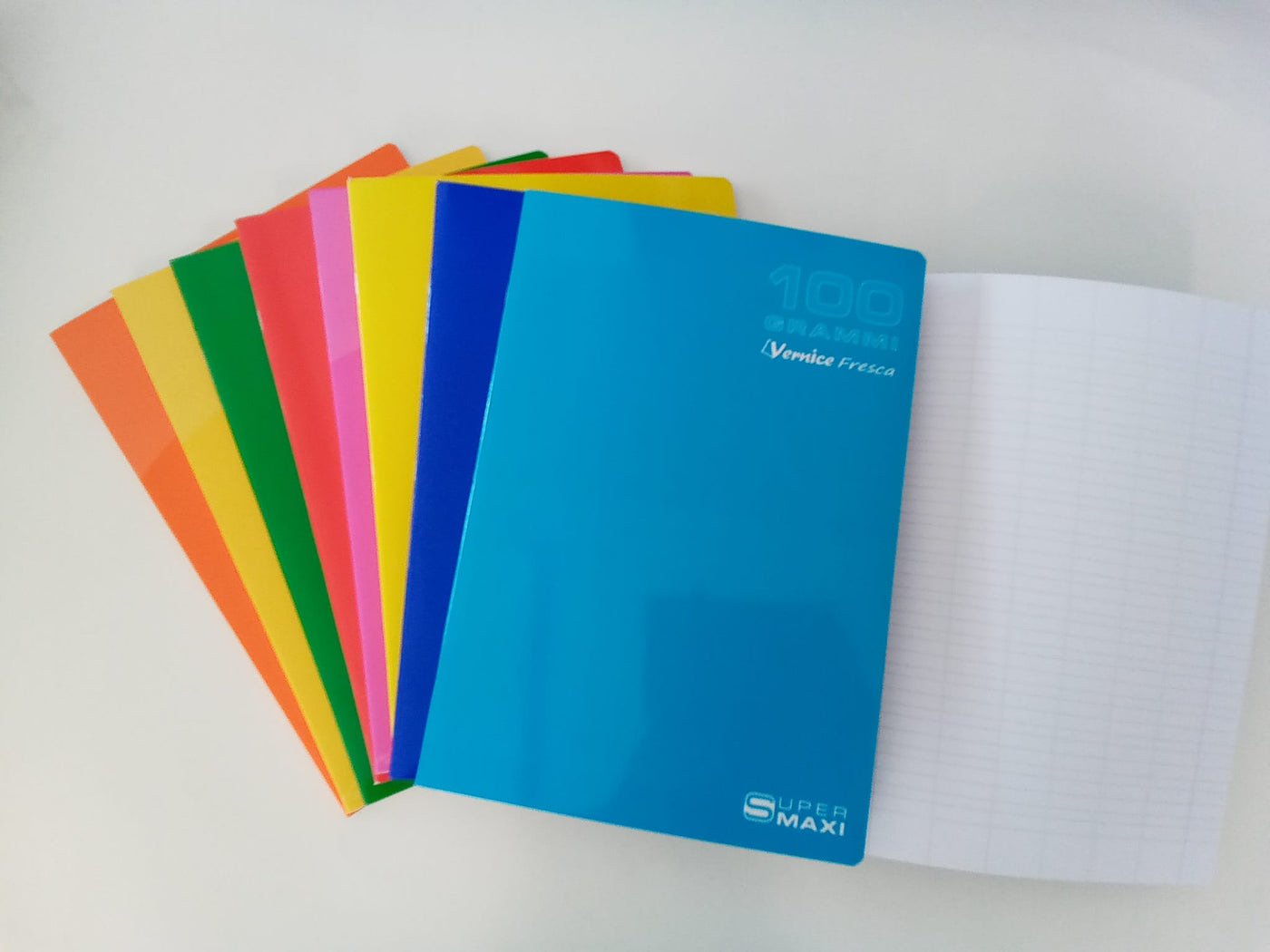 Quaderno A4 100 gr rigatura A